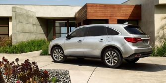2014-mdx-exterior-with-technology-package-in-silver-moon-modern-home-8